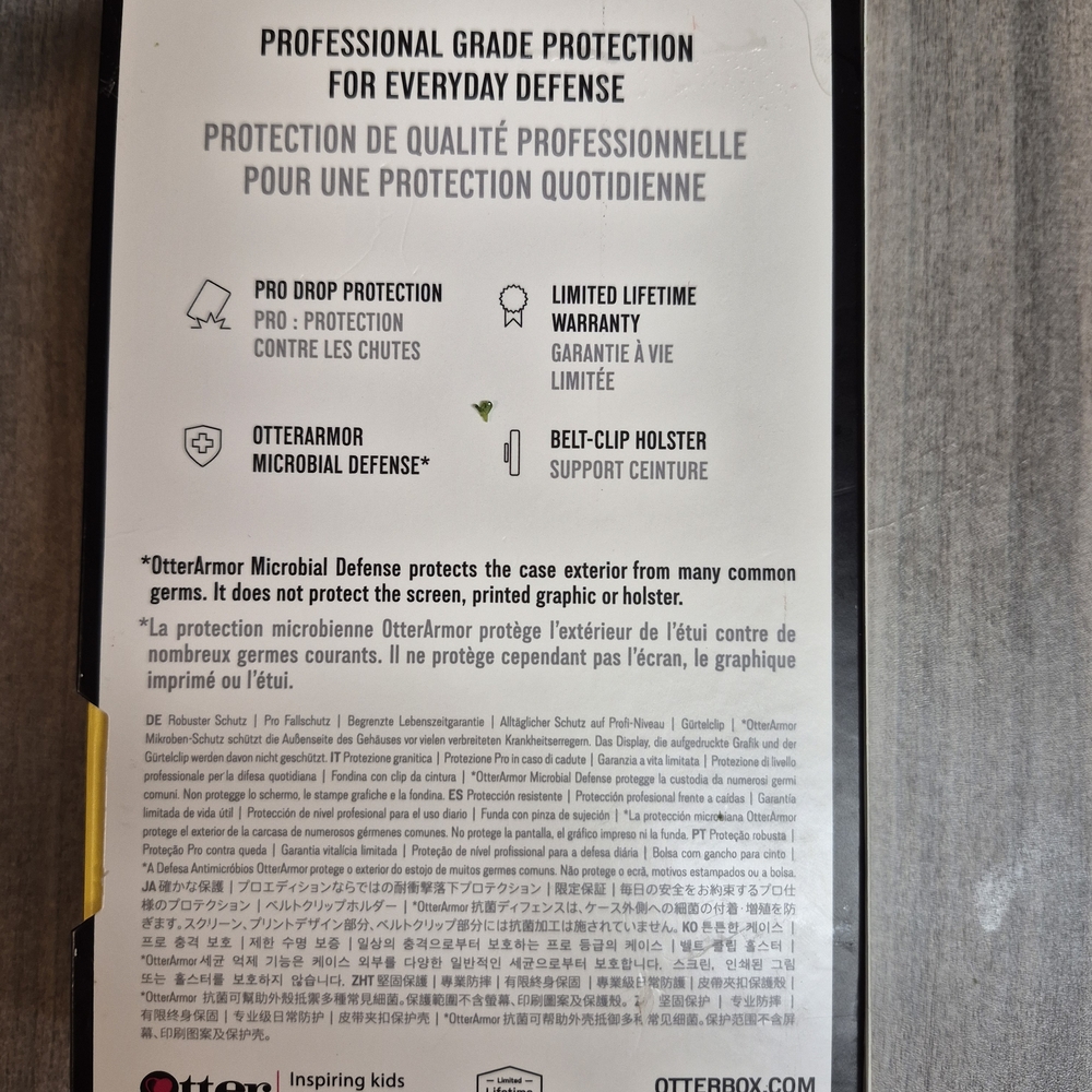 OtterBox Rugged Black Case - Picture 3 of 7